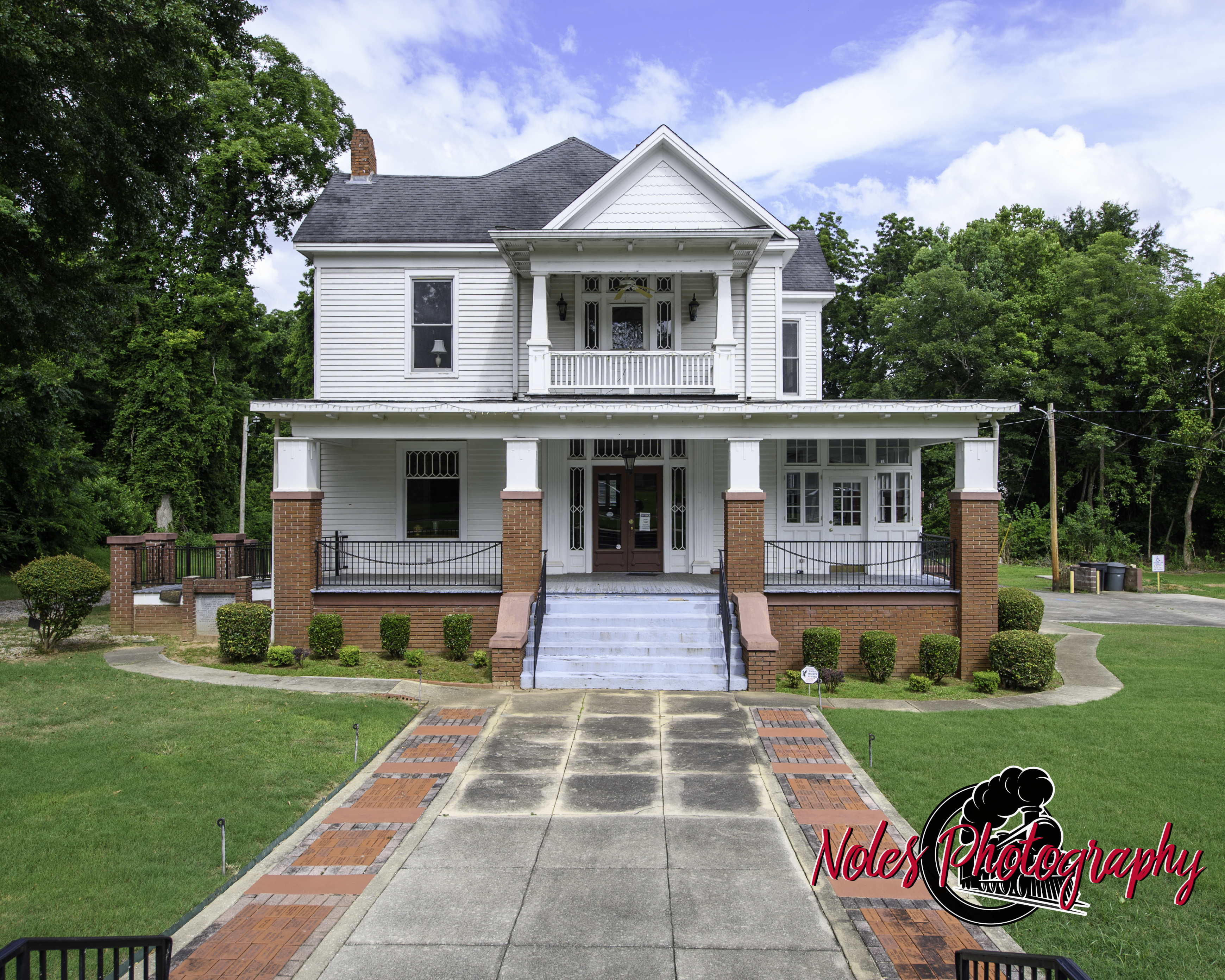 18-Dr-J-W-Darden-House-6990
