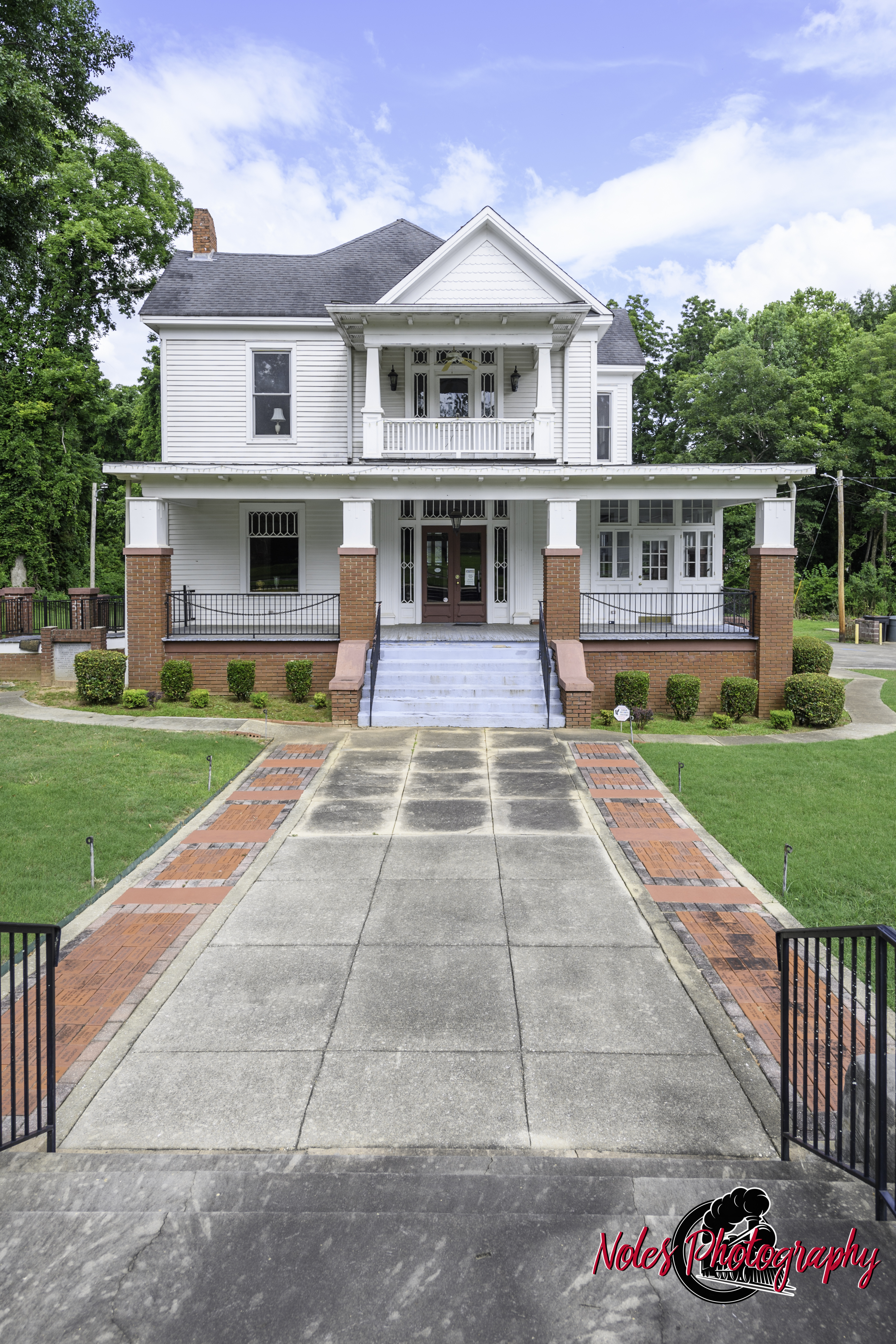 18-Dr-J-W-Darden-House-6992