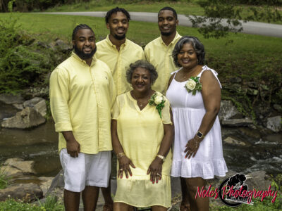 2022-The-Heard-Family-2380