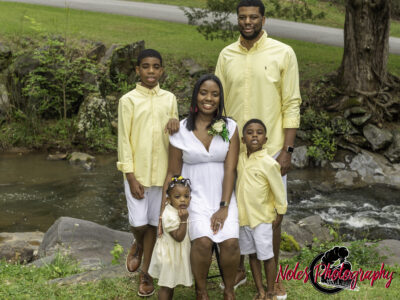 2022-The-Heard-Family-2392