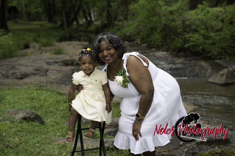 2022-The-Heard-Family-2431