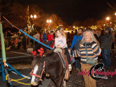 2023-CHristmas-in-A-Railroad-Town-RN-2652