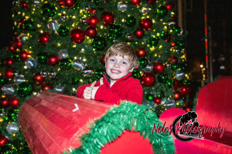 2023-CHristmas-in-A-Railroad-Town-RN-2654