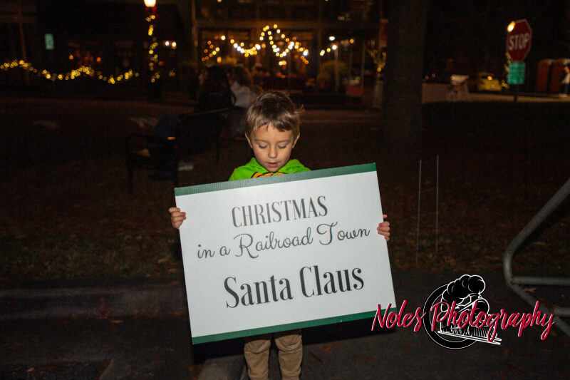 2023-CHristmas-in-A-Railroad-Town-RN-2659