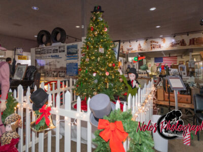 2023-CHristmas-in-A-Railroad-Town-RN-2667
