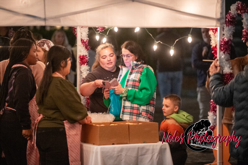 2023-CHristmas-in-A-Railroad-Town-RN-7379