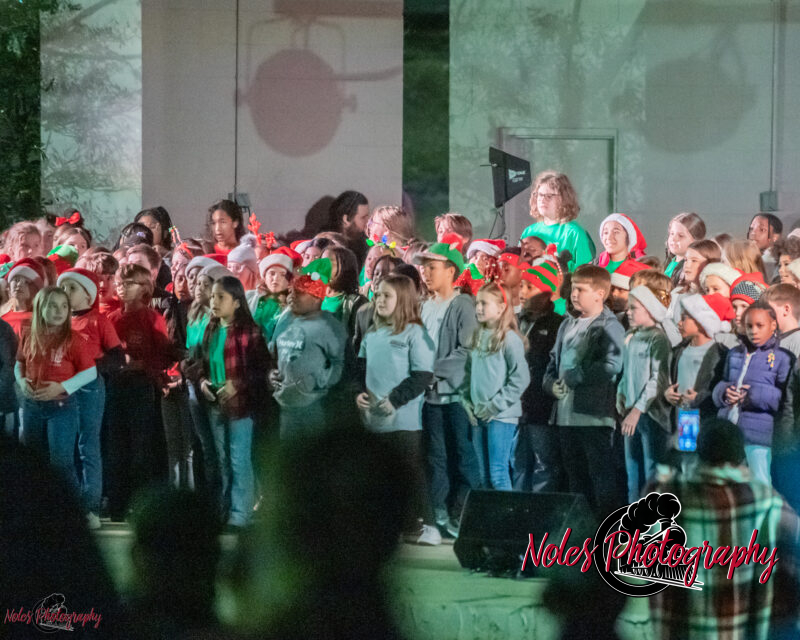2023-Reindeer-Express_RN_04C