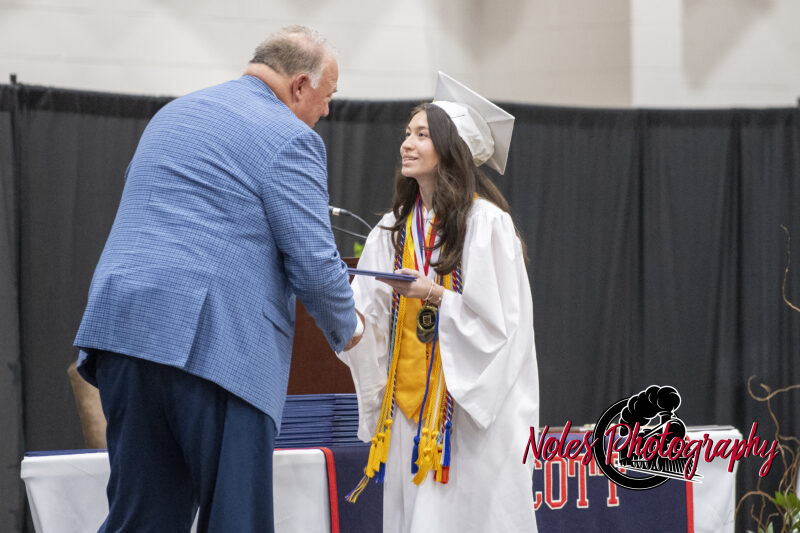 2024-Lee-ScottCommencement-RN-14785