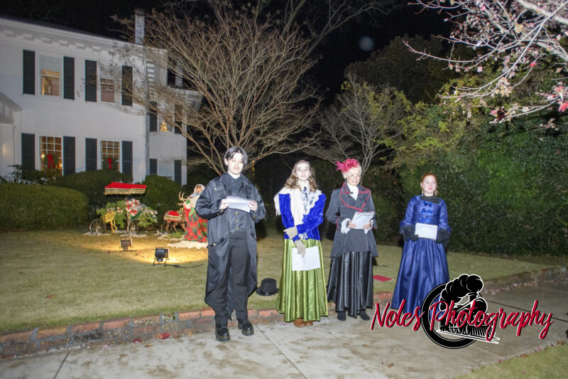 2024-Victorian-Front-Porch-Tour-RN_NP15394