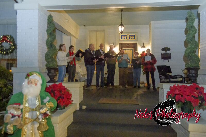 2024-Victorian-Front-Porch-Tour-RN_NP15404