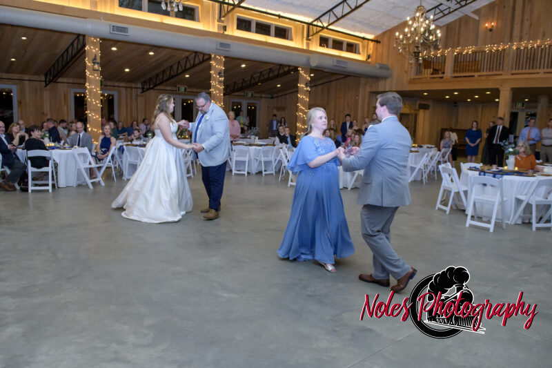 Boone-Odom-Wedding-Reception_NP19573