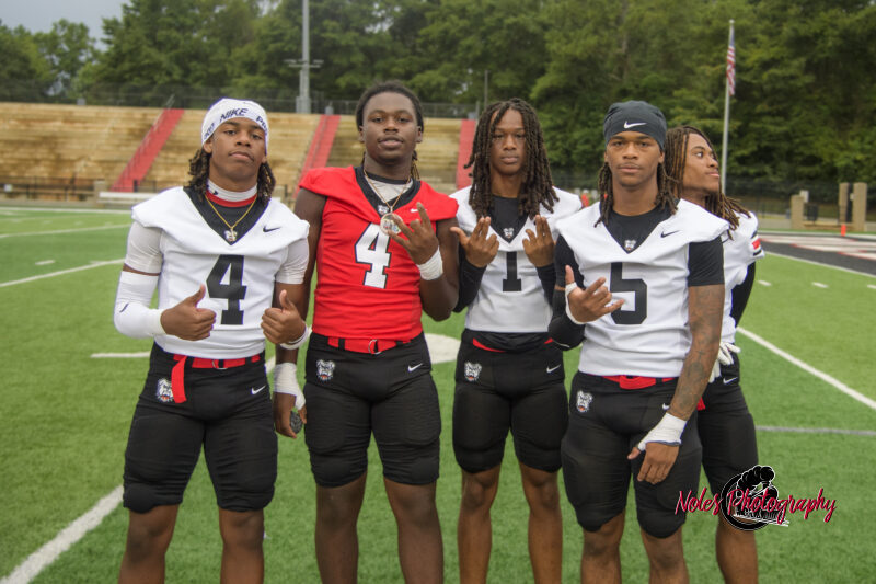 Meet-The-Bulldogs-18111