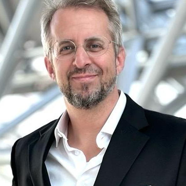 Simon MacQueen picture