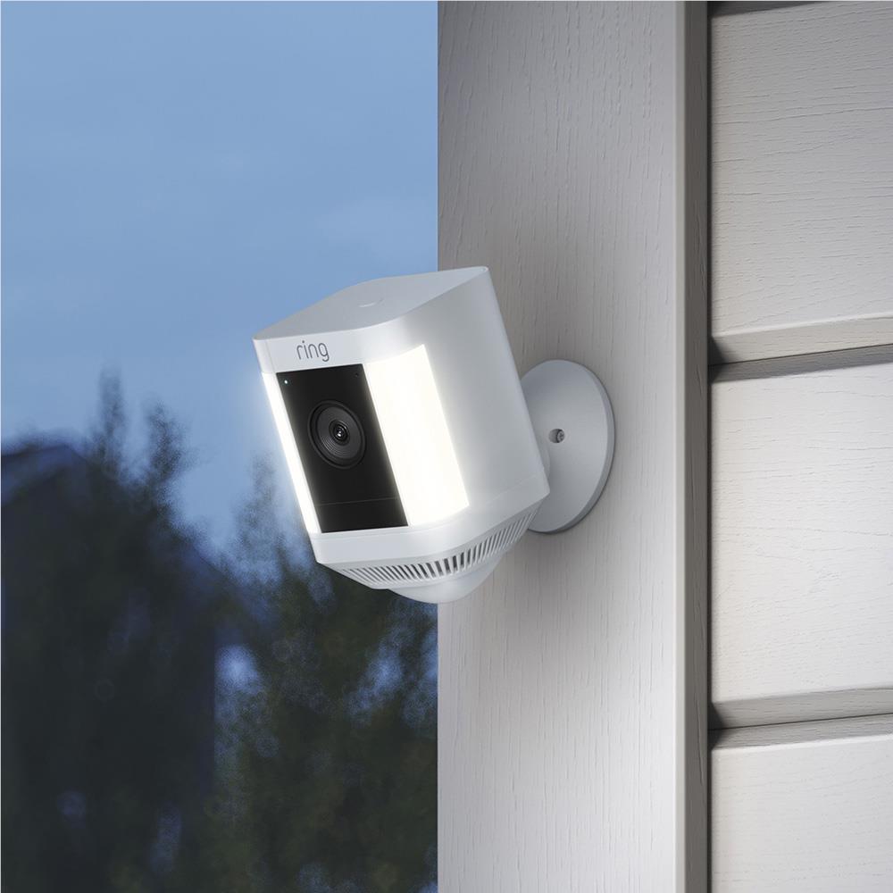 新品Ring Spotlight Cam Plus バッテリー駆動式ブラック黒 Ring Spotlight Cam Plus, Battery ブラック - センサーライト