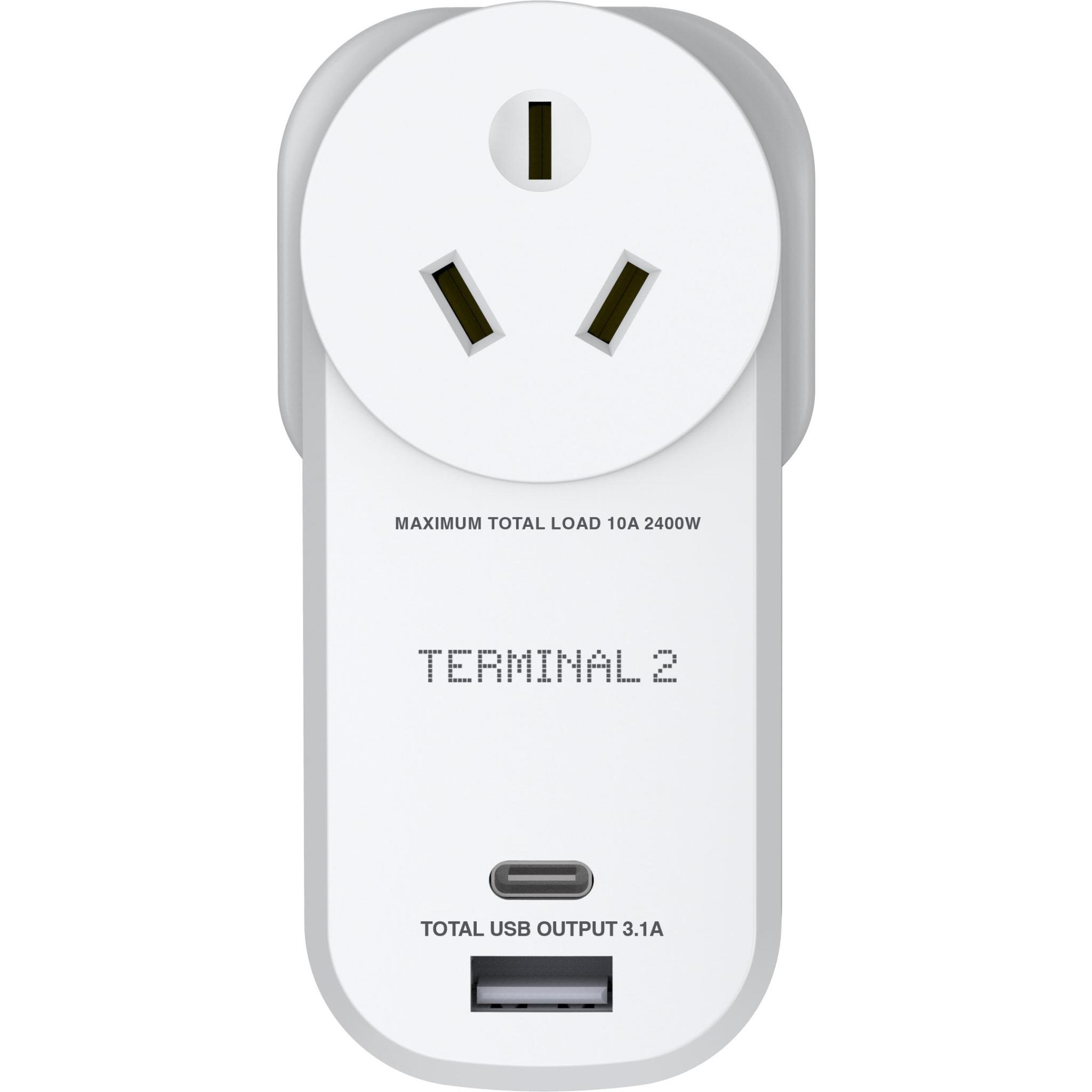 Terminal 2 Outbound Travel Adaptor with USB-A and USB-C Ports UK