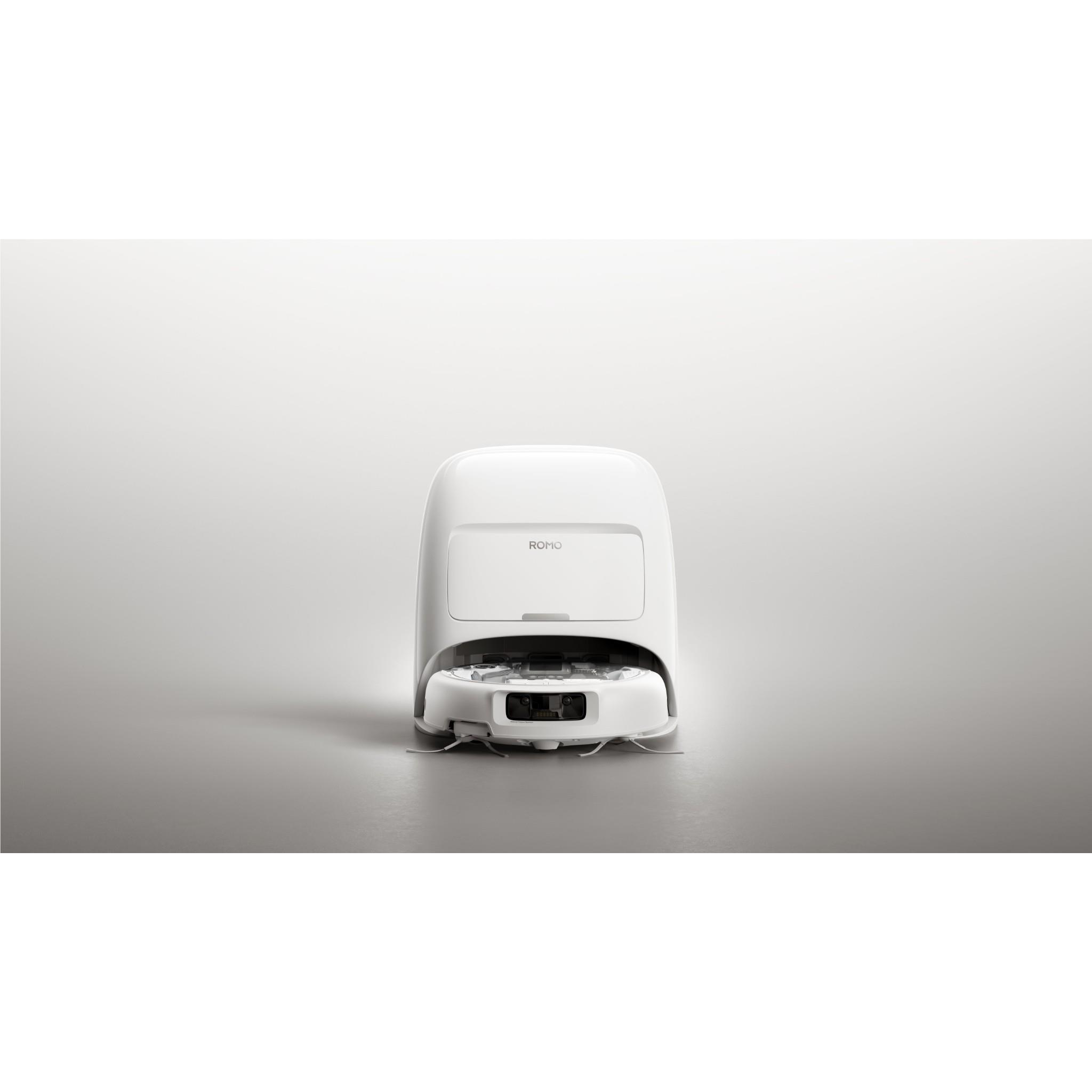 DJI Romo A Robotic Vacuum