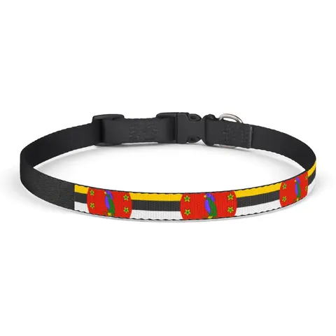 Dominica Green Cross & Circle Clip-on Pet Collar — front view