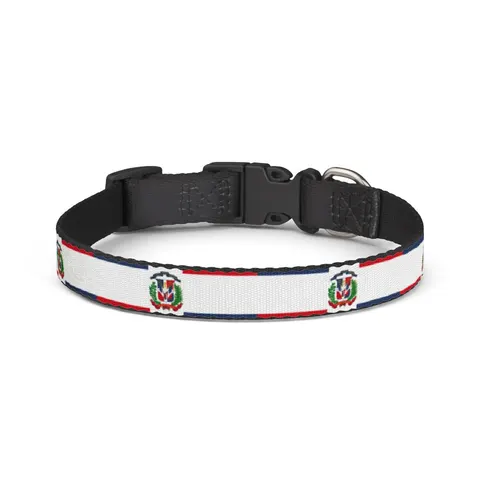 Dominican Republic Cross & Quarters Clip-on Pet Collar — front view