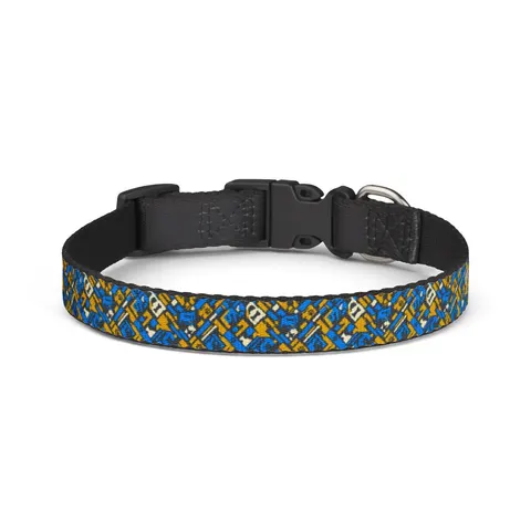 Streetwear Black/White Stencil Clip-on Pet Collar — front view