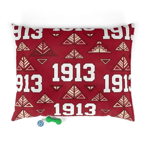 Delta 1913 Crimson Stamp Pet Bed — front view