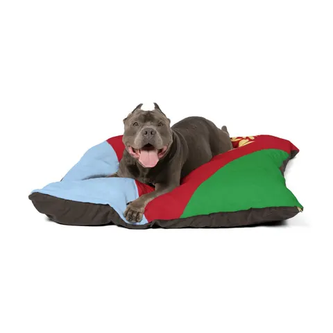 Eritrea Red Triangle & Wreath Pet Bed — other view