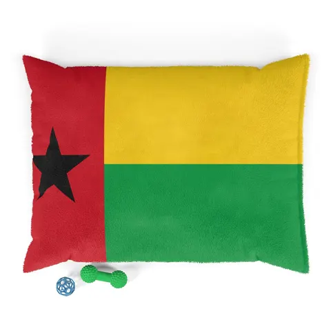 Guinea-Bissau Red Yellow Green Star Pet Bed — front view