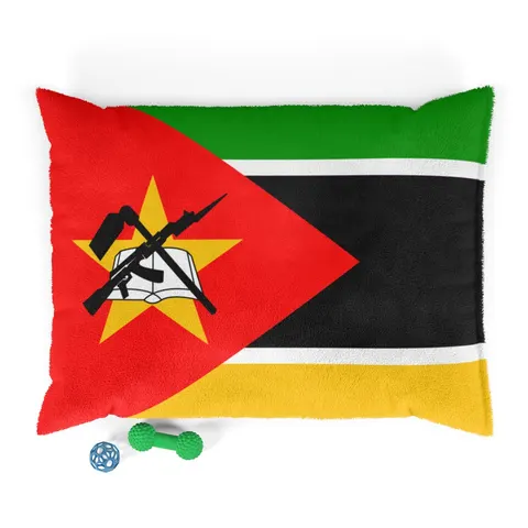 Mozambique Green Black Yellow Pet Bed — front view