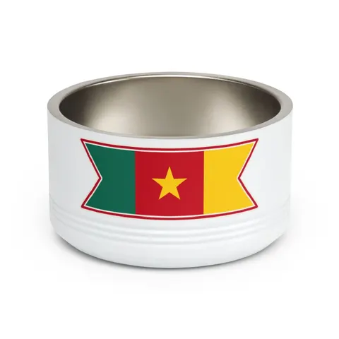Cameroon Green Red Yellow Star Pet Bowl — front view