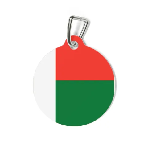 Madagascar White Red Green Pet Tag — back view