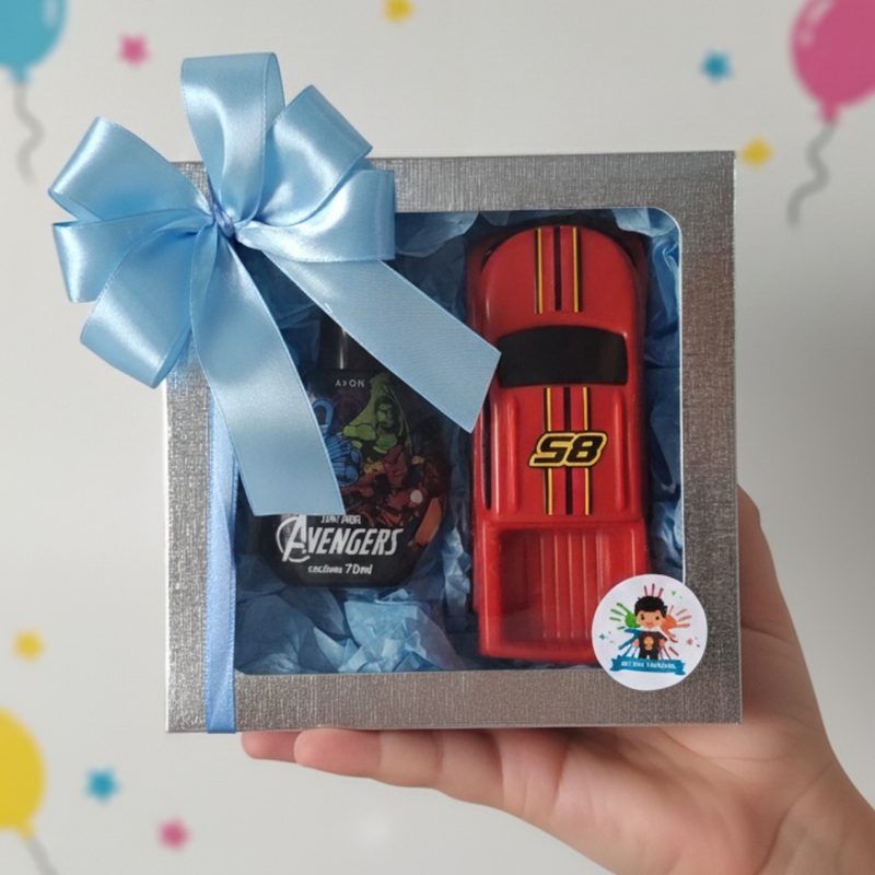 PRESENTE MENINO COLONIA AVON AVENGERS 70ML + CARRINHO - foto 4