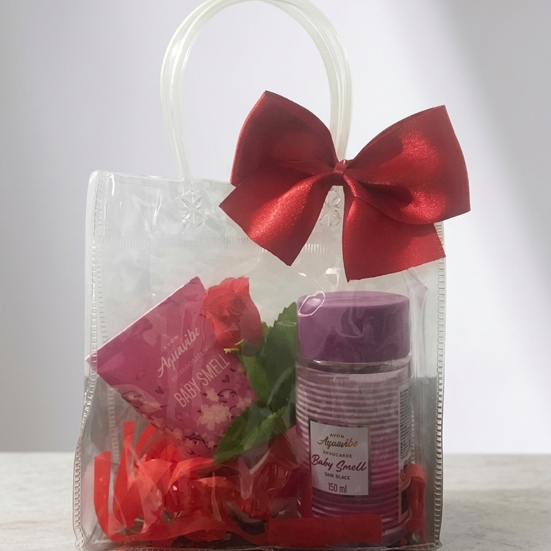 Kit sacolinha transparente com Body Splash e Antitranspirante creme Baby Smell