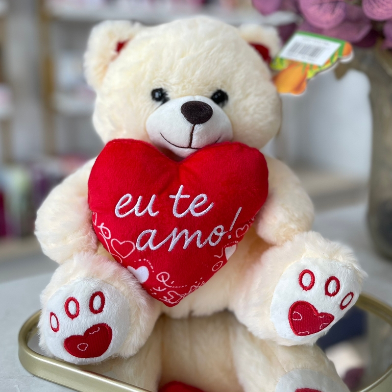 Urso De Pelucia Com Coração Te Amo 25cm