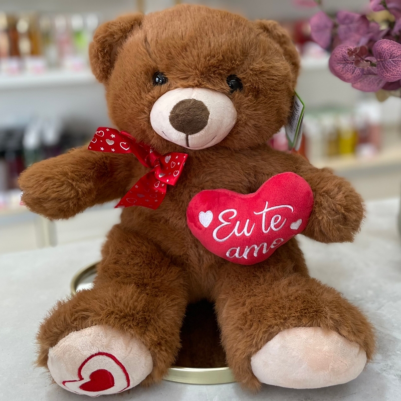 Urso De Pelucias Com Coração Lateral Marrom 37cm