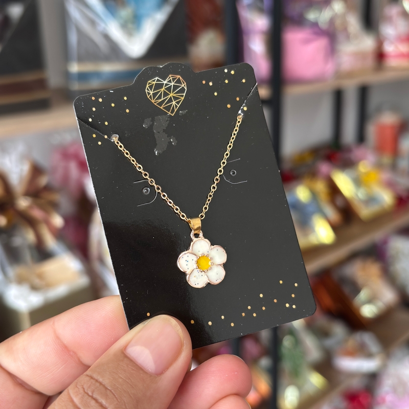 Colar Infantil Florzinha Branca
