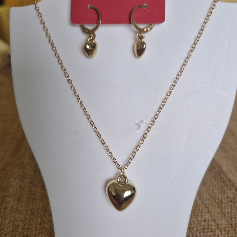 Conjunto Colar E Brinco Coração 1