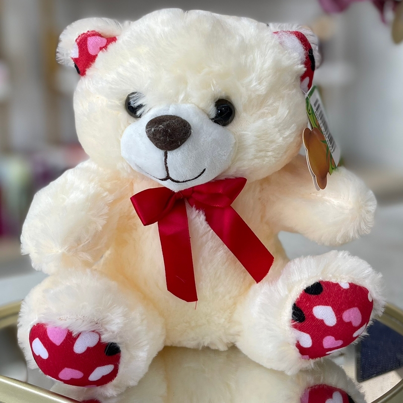 Urso Creme Pé Coração Vermelho 20cm