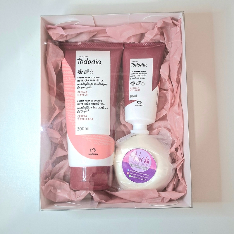 Kit Cereja E Avelã Com Creme Corporal E Creme De Mão