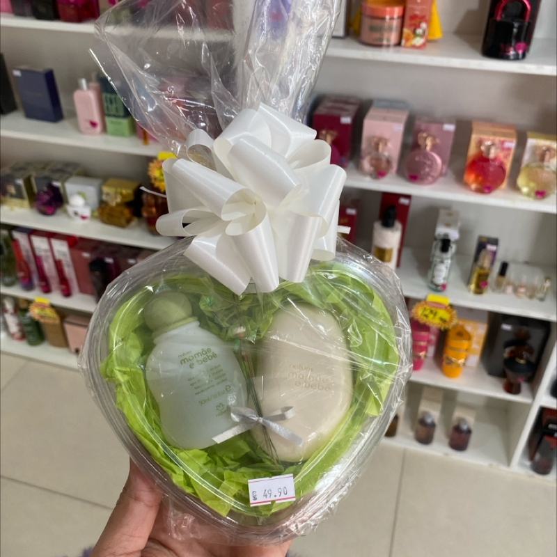 Presente Mamãe Bebê (Mini Colônia e Sabonete em barra)