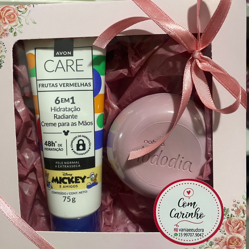 Presente Creme De Mãos Frutas Vermelhas E Sabonete