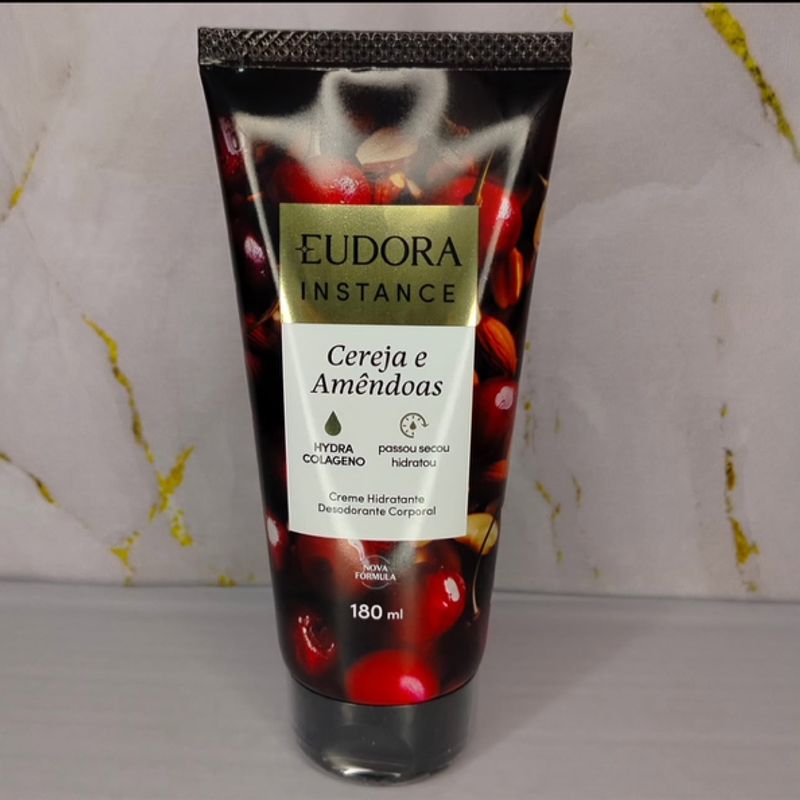 Creme Hidratante Desodorante Corporal Instance Cereja e Amêndoas 180ml