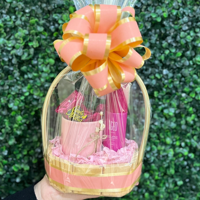 Presente Egeo Dolce (Body Spray 100 + Caneca + 2 Bombons Sonho De Valsa)