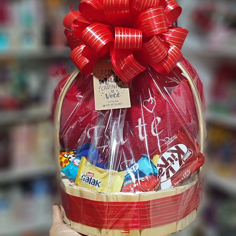 Cesta De Bombom + Coração ❤️ Pelúcia