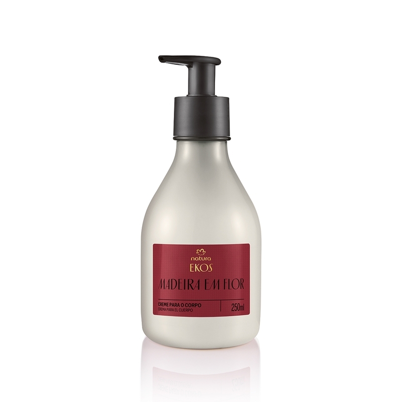 Creme desodorante hidratante para o corpo madeira em flor - 250 ml