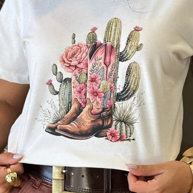 T-SHIRT DTF BOTA ROSA FLORES - OFF WHITE TAMANHO: M