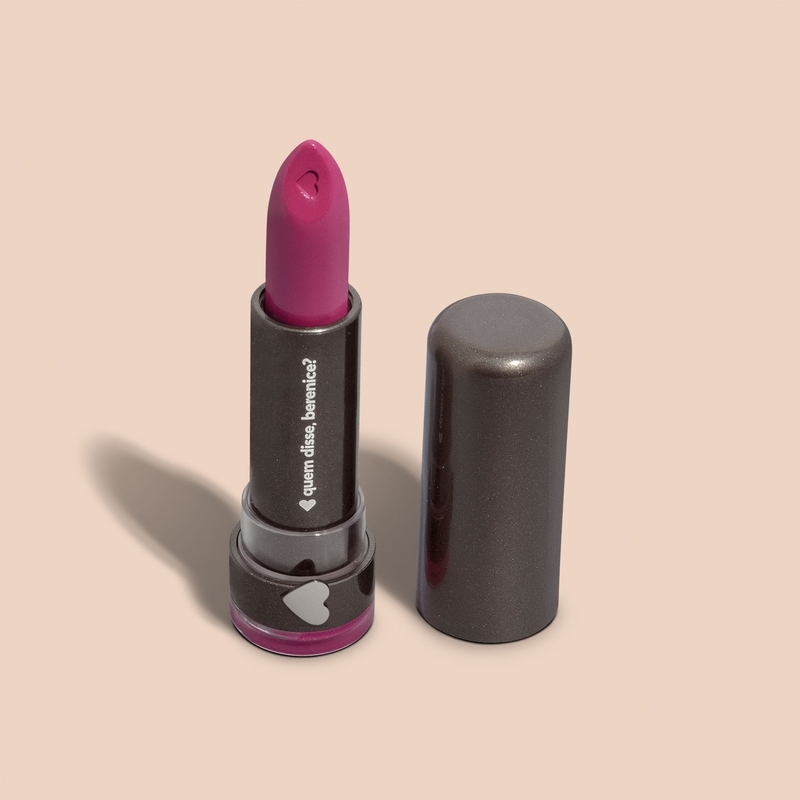 Batom Hidratante Roxo Rosalina 3,8g