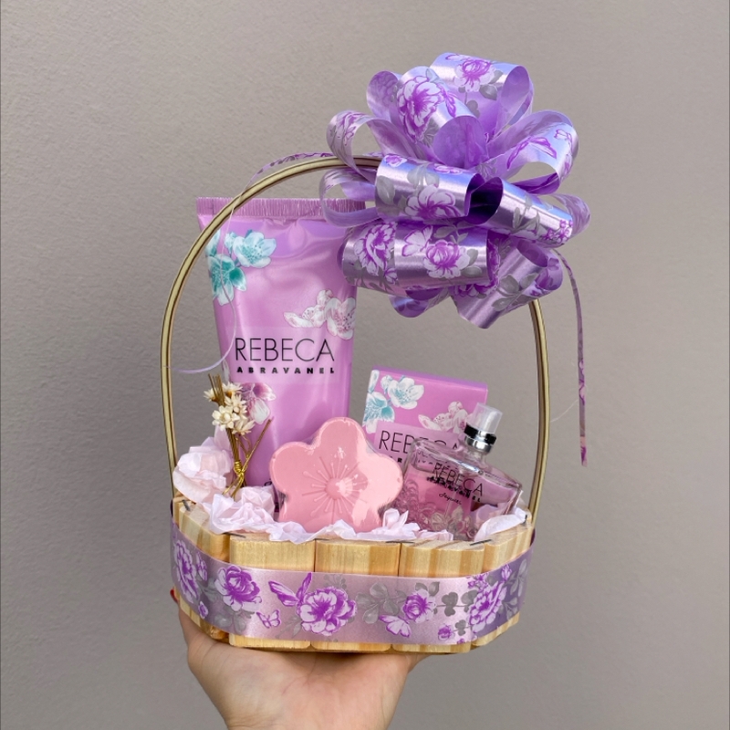 Cesta Hidratante, Perfume 25ml E Sabonete Rebeca Abravanel