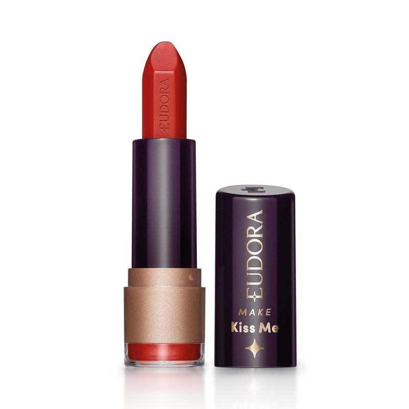 Batom Hidratante Vermelho Arraso Eudora Make Kiss Me 3,7g