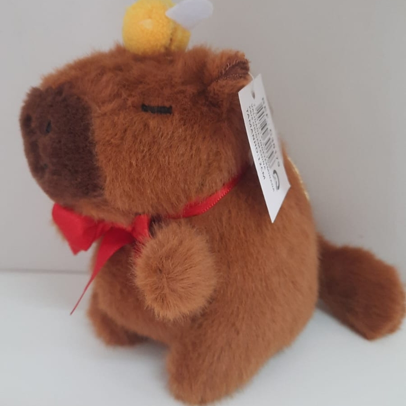 Chaveiro capivara pelucia