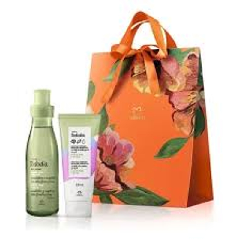 Kit Presente Natura Tododia Flor de Pera e Melissa - 1 Body Splash 200ml e 1 Creme para o Corpo 100ml