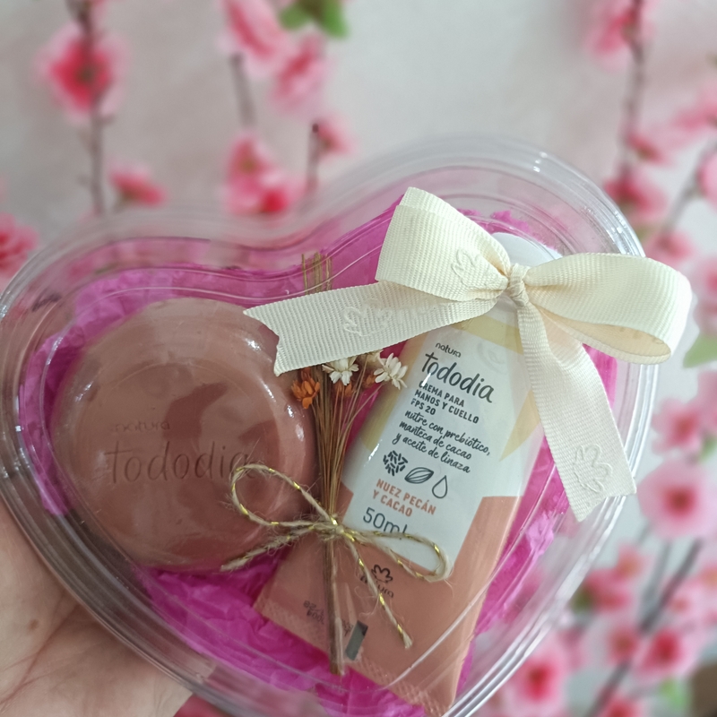 Presente Coração Acetado